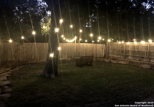 Image 10 of 10 For 609 W Lullwood Ave