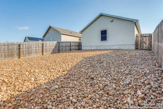 Listing photo id 23 for 12930 Deep Eddy