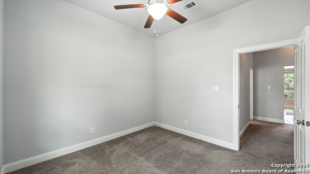 Listing photo id 26 for 179 Prairie Dawn