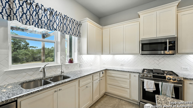 Listing photo id 4 for 179 Prairie Dawn