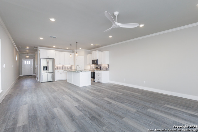 Listing photo id 16 for 13970 Fortuna Bay  A