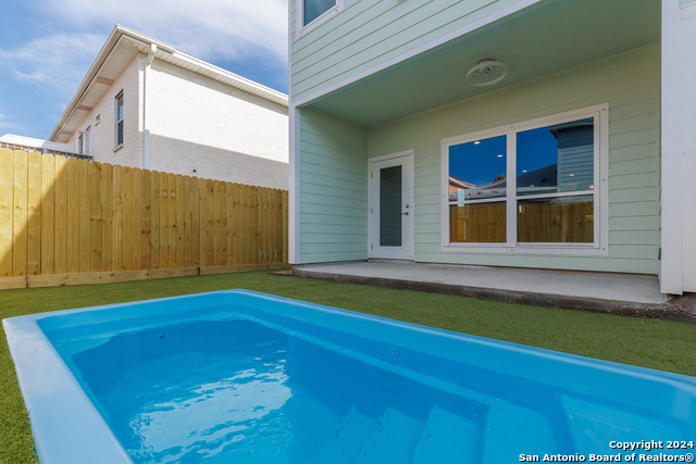 Listing photo id 6 for 13970 Fortuna Bay  A