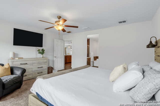 Image 19 of 43 For 711 Forest Trail