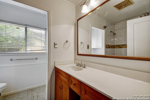 Image 20 of 37 For 5801 Windvale Dr.