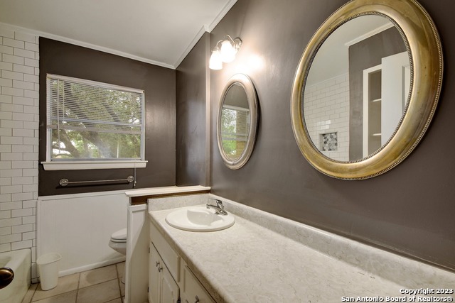 Image 24 of 37 For 5801 Windvale Dr.