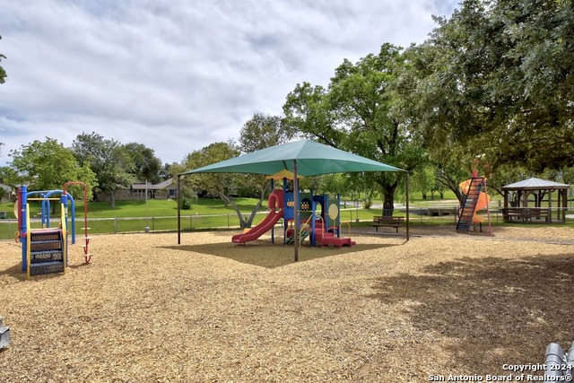 Image 34 of 37 For 5801 Windvale Dr.