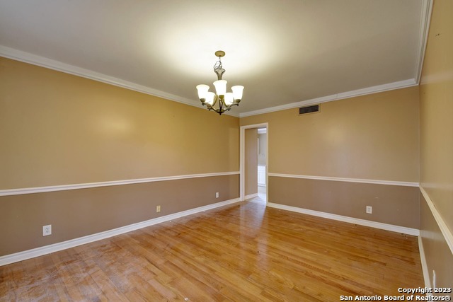 Image 6 of 37 For 5801 Windvale Dr.