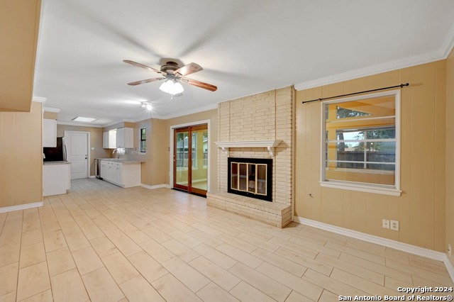 Image 9 of 37 For 5801 Windvale Dr.
