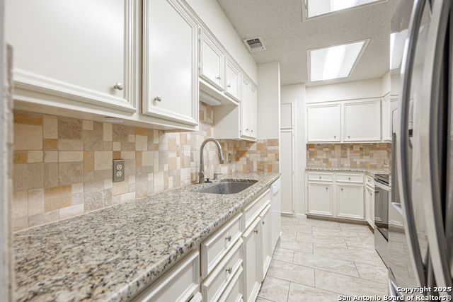 Image 12 of 30 For 14406 Brook Hollow