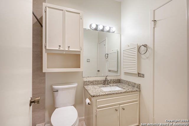 Image 18 of 30 For 14406 Brook Hollow
