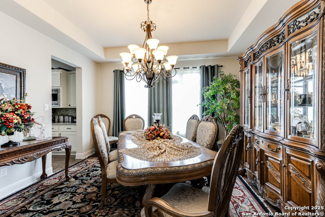 Listing photo id 8 for 24139 Vecchio