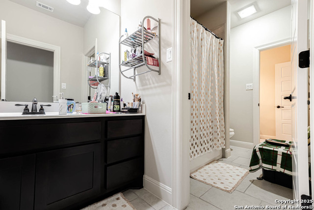 Listing photo id 24 for 24139 Vecchio