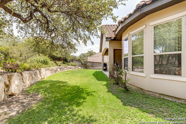 Listing photo id 29 for 24139 Vecchio