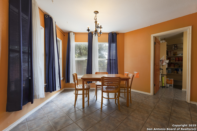 Image 14 of 37 For 4215 Lakebend West