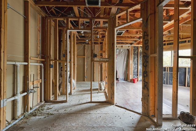 Image 18 of 37 For 4215 Lakebend West