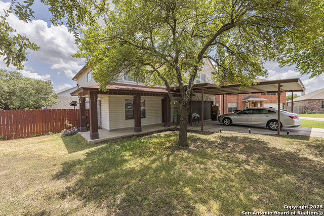 Image 2 of 37 For 4215 Lakebend West