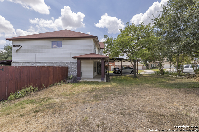 Image 3 of 37 For 4215 Lakebend West