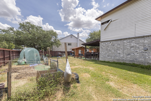 Image 31 of 37 For 4215 Lakebend West