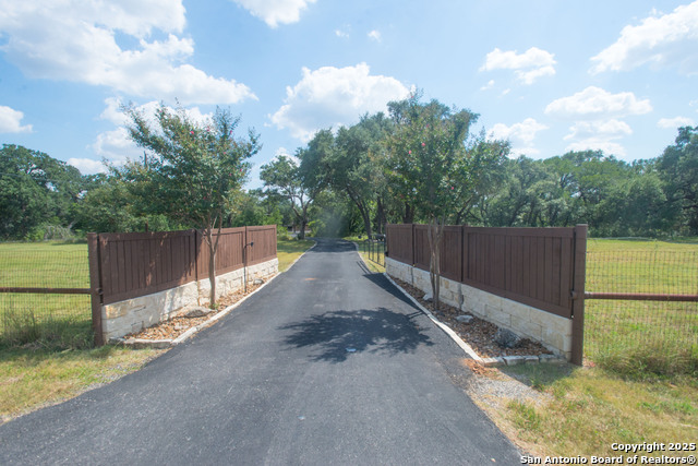 Details for 5370 Fm 1863, Bulverde, TX 78163