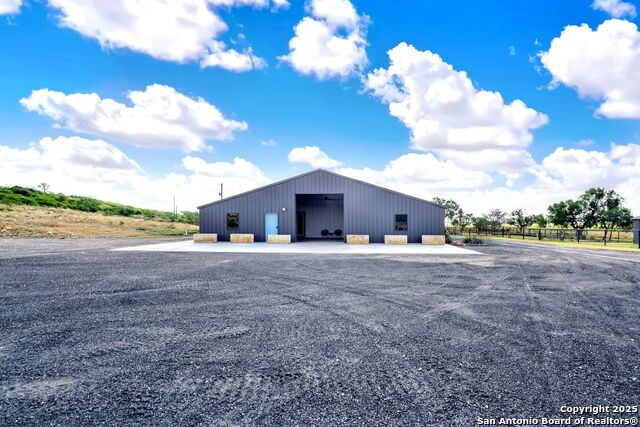 Listing photo id 14 for 722 County Road 424