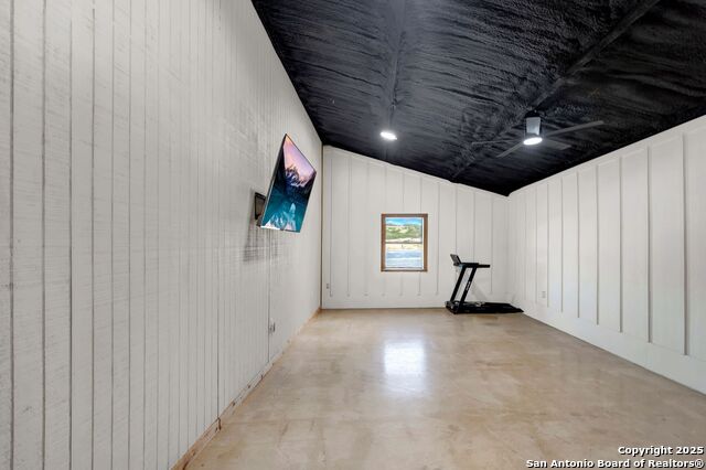 Listing photo id 42 for 722 County Road 424