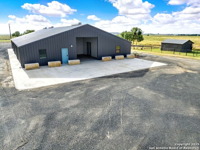 Listing photo id 7 for 722 County Road 424
