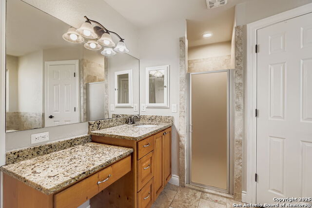 Listing photo id 16 for 8514 Oak Cross