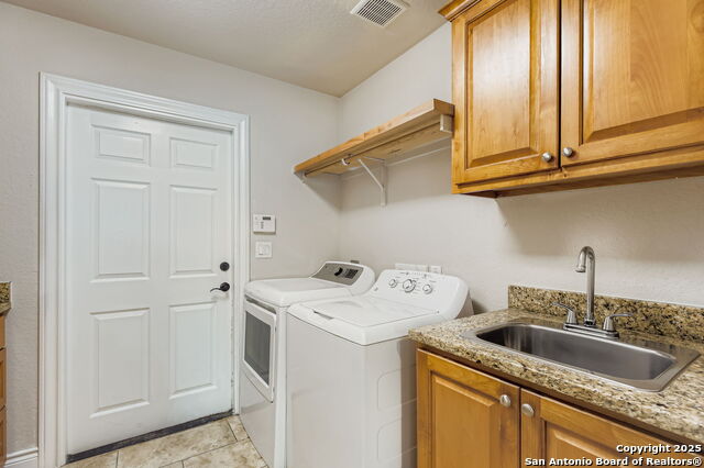 Listing photo id 21 for 8514 Oak Cross