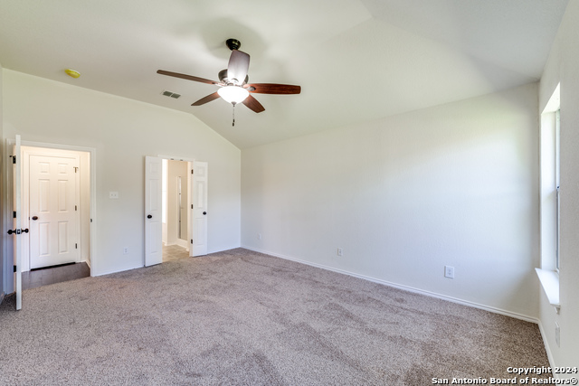 Listing photo id 12 for 9663 Emerald Place