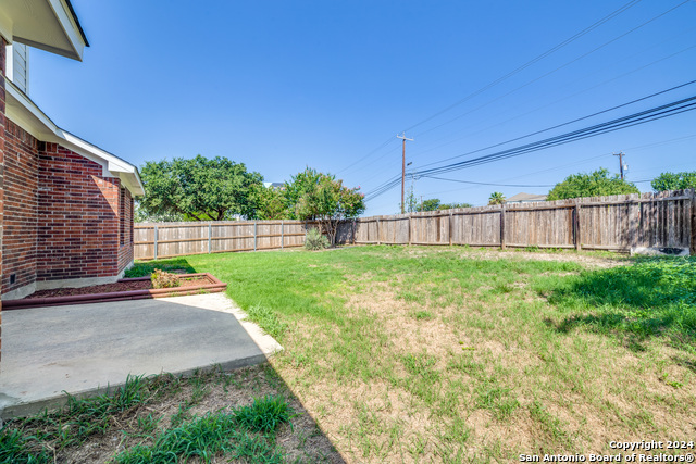 Listing photo id 21 for 9663 Emerald Place