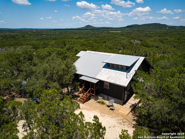 Details for 810 12th  , Lakehills, TX 78063