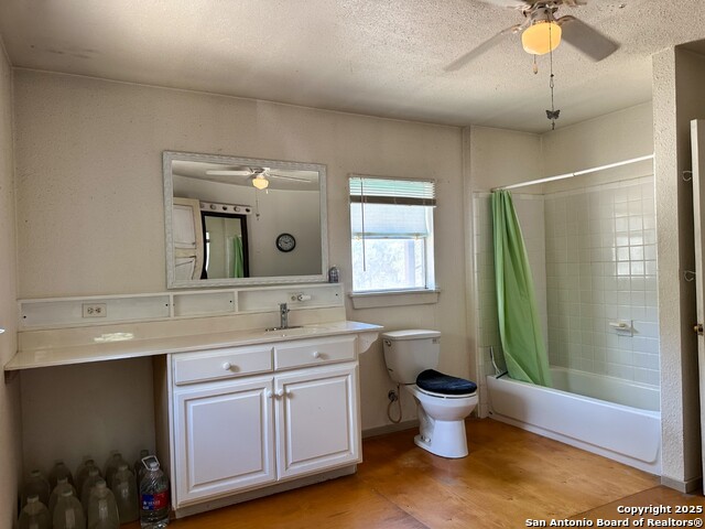 Image 13 of 33 For 810 12th  