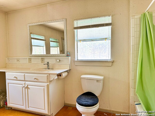 Image 16 of 33 For 810 12th  