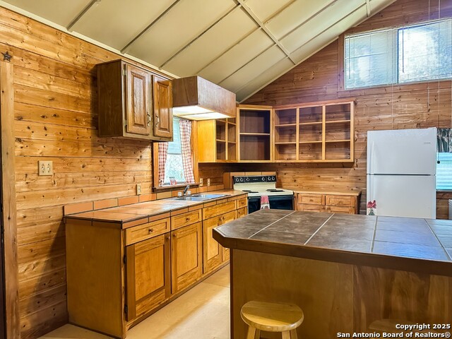 Image 6 of 33 For 810 12th  