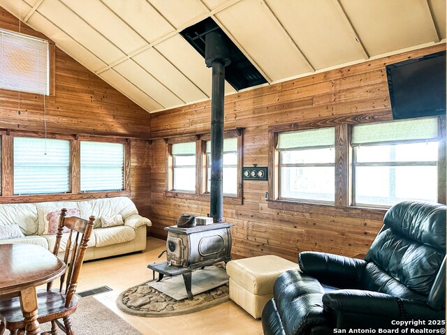 Image 9 of 33 For 810 12th  