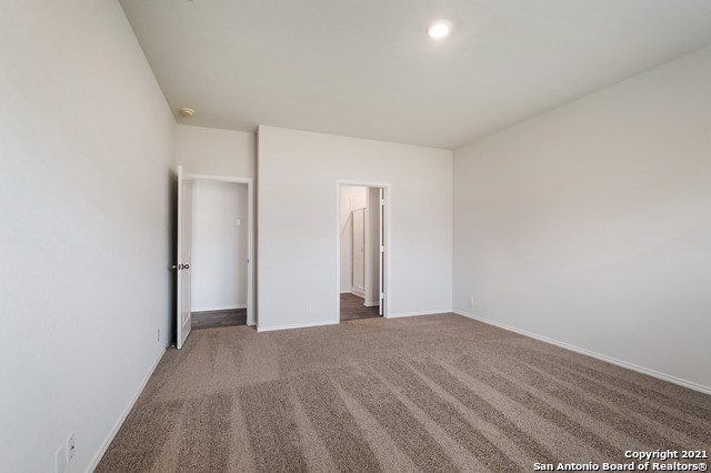 Listing photo id 12 for 6015 Bowie Mountain