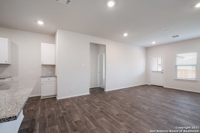 Listing photo id 4 for 6015 Bowie Mountain