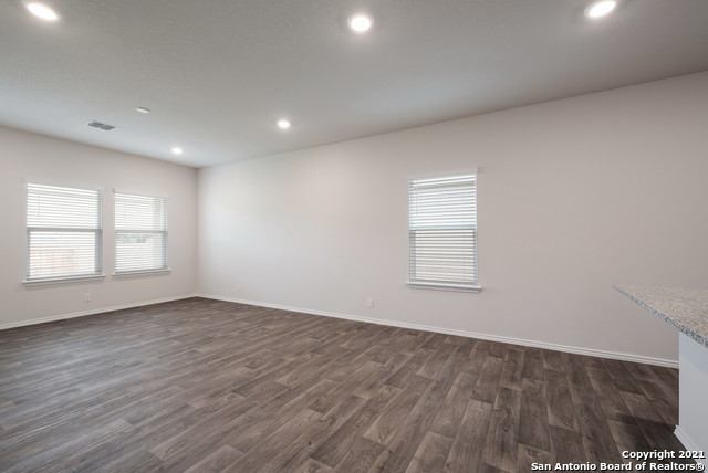 Listing photo id 5 for 6015 Bowie Mountain