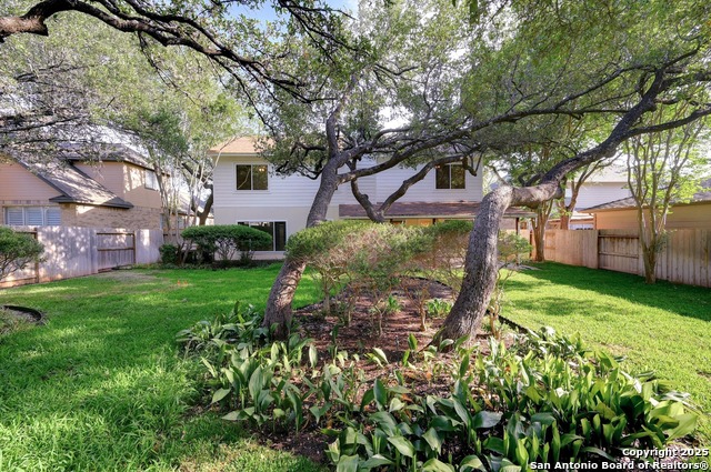Listing photo id 34 for 1165 Mesa Blanca
