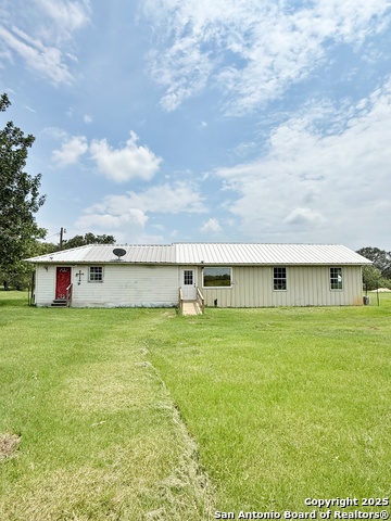 Listing photo id 16 for 1045 County Road 665
