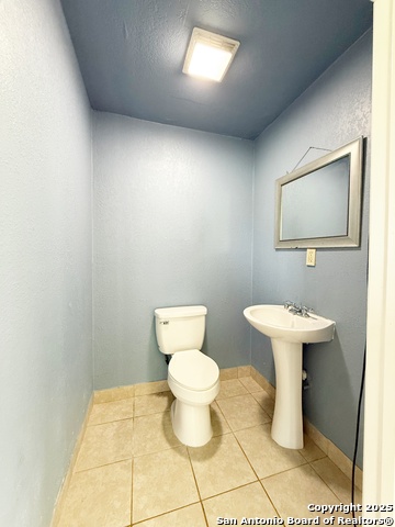 Listing photo id 7 for 1045 County Road 665
