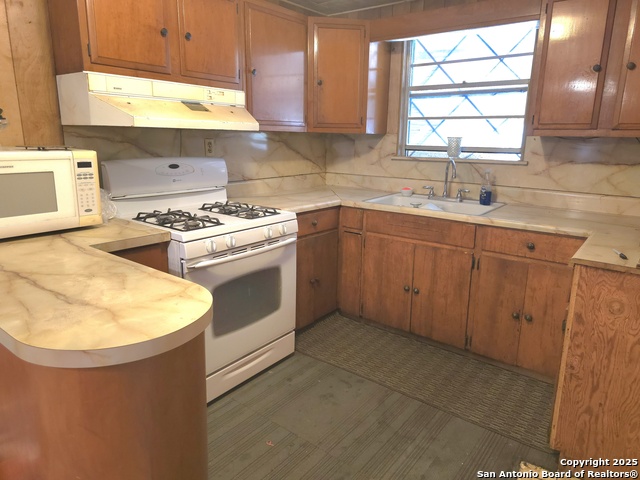 Image 6 of 21 For 1802 Ceralvo St.