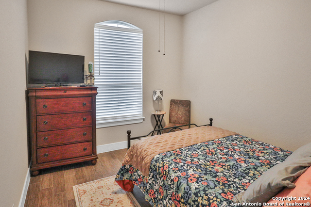 Listing photo id 24 for 24929 Resort Parkway
