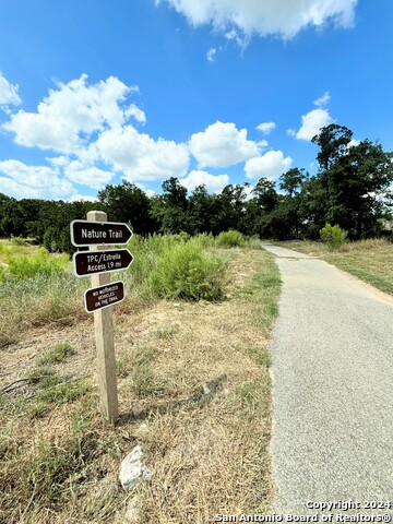 Listing photo id 59 for 24929 Resort Parkway