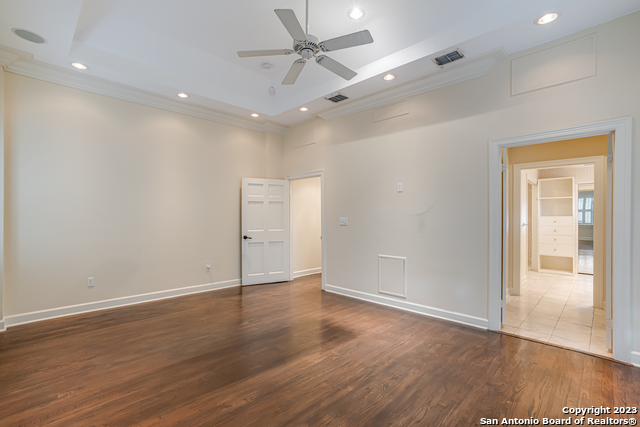 Image 28 of 36 For 248 Summit Ave E