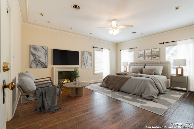 Image 33 of 36 For 248 Summit Ave E