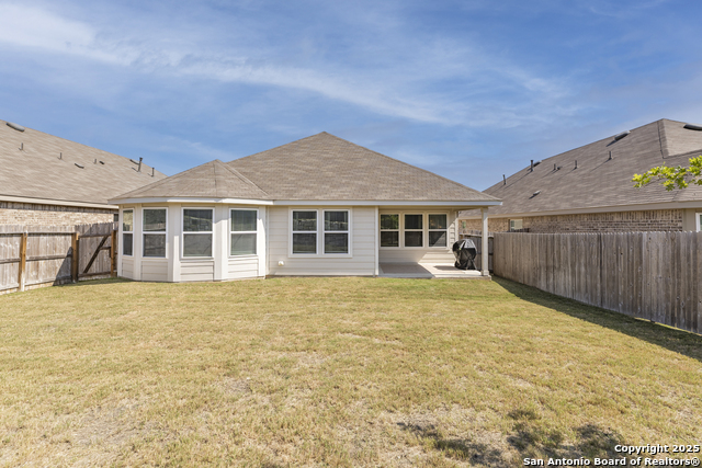 Image 33 of 40 For 7302 Cimarron Lake