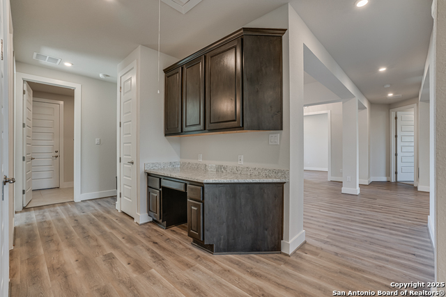 Image 22 of 30 For 5014 Estates Oak Way