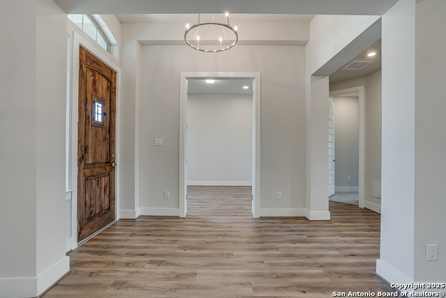 Image 5 of 30 For 5014 Estates Oak Way