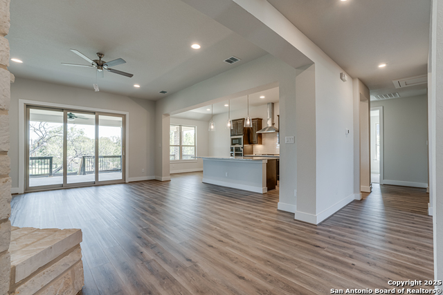 Image 7 of 30 For 5014 Estates Oak Way